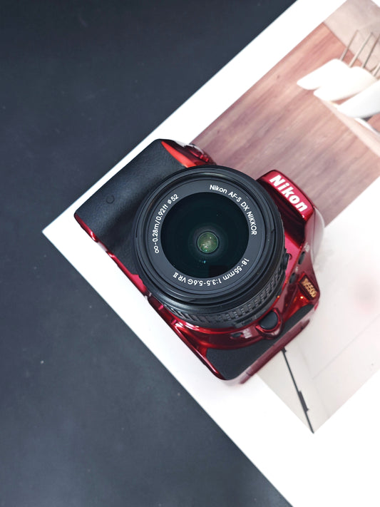 Used Nikon D5500 red with Nikon AF-S Nikkor 18-55mm F3.5-5.6 G II VR #2066899