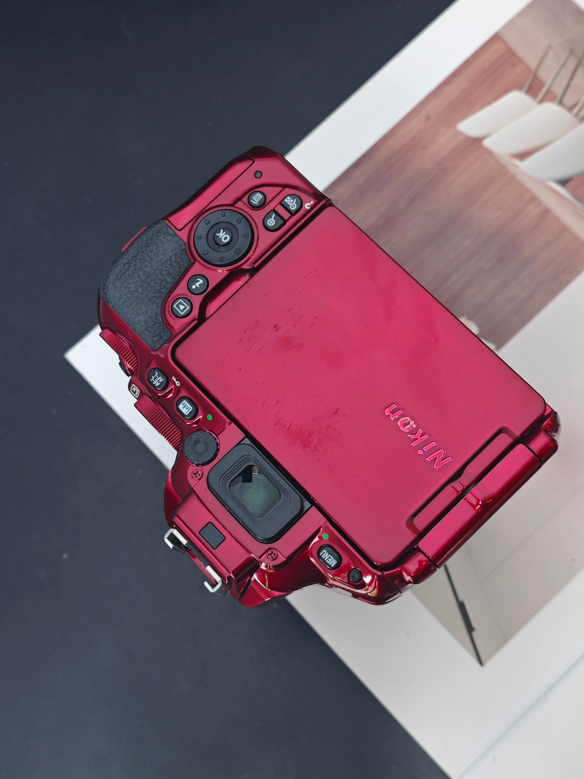 Used Nikon D5500 red with Nikon AF-S Nikkor 18-55mm F3.5-5.6 G II VR #2066899