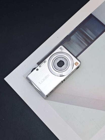 Used Panasonic Lumix DMC-FH5 silver Digital Camera [JPN only, No charger] #WL1KD002210