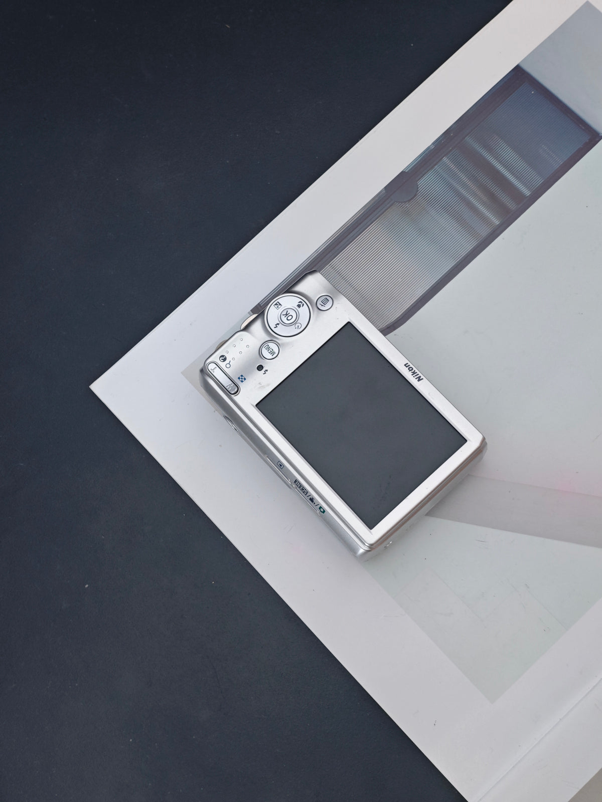 Used Nikon Coolpix L20 silver Digital Camera