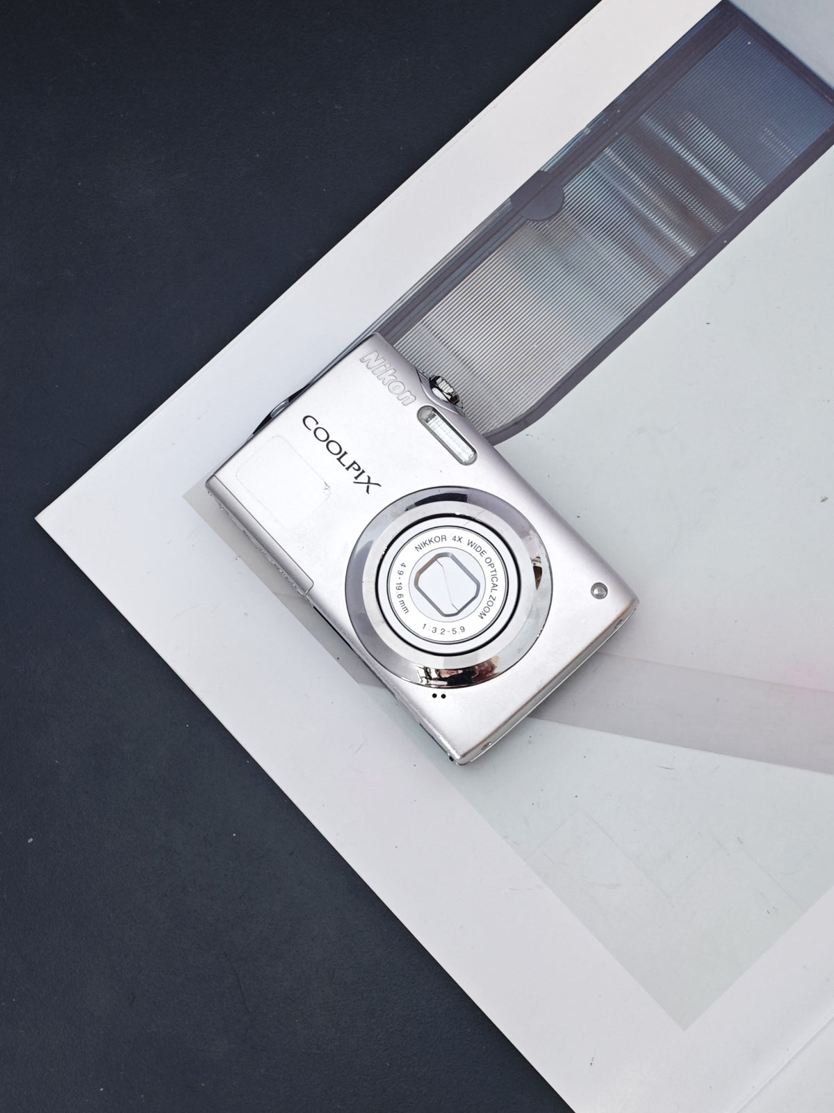 Used Nikon Coolpix S3000 silver Digital Camera [No charger]