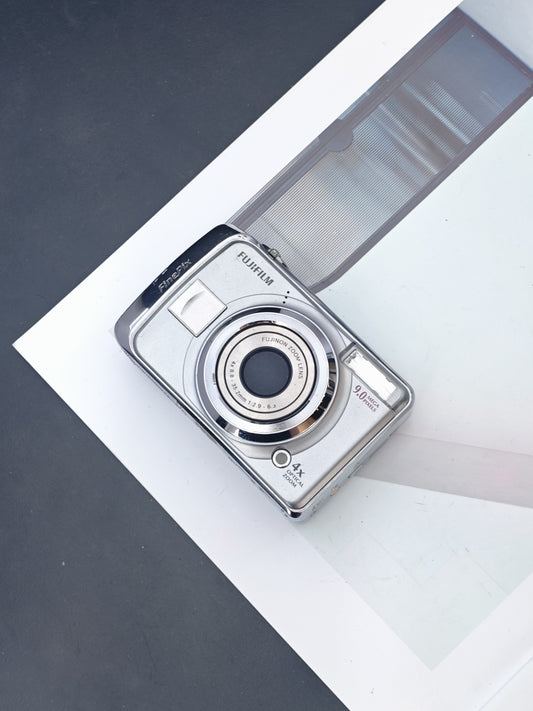 Used Fujifilm FinePix A900 Digital Camera