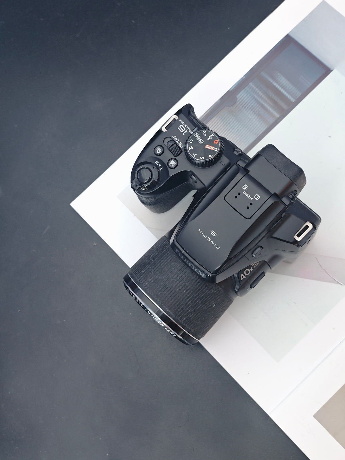 Used Fujifilm FinePix S8200 Digital Camera [with box]