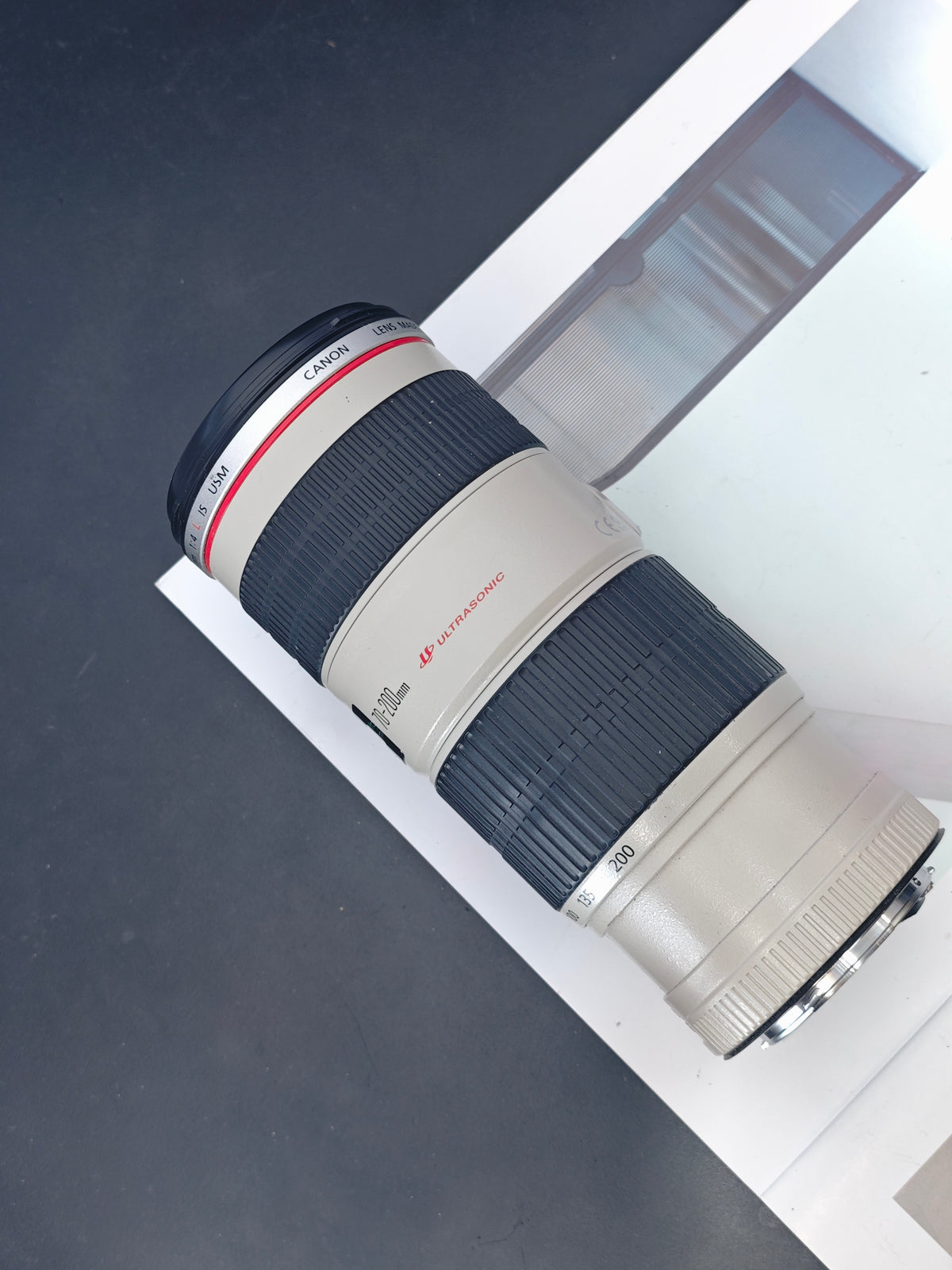 Canon Lens EF 70-200mm F4 L IS USM #326359