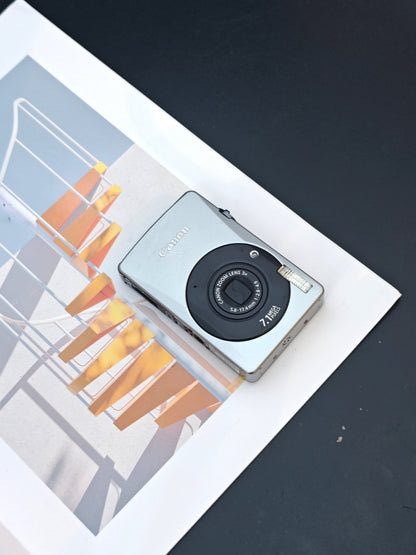 Canon IXY Digital 90 Digital Camera [No charger]