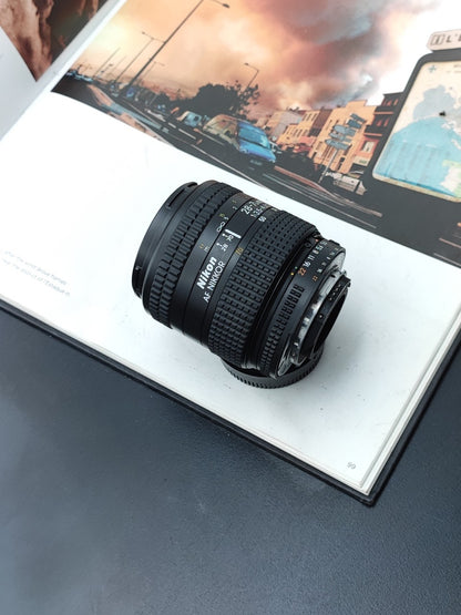 Nikon AF Nikkor 28-70mm F3.5-4.5 D #3260071