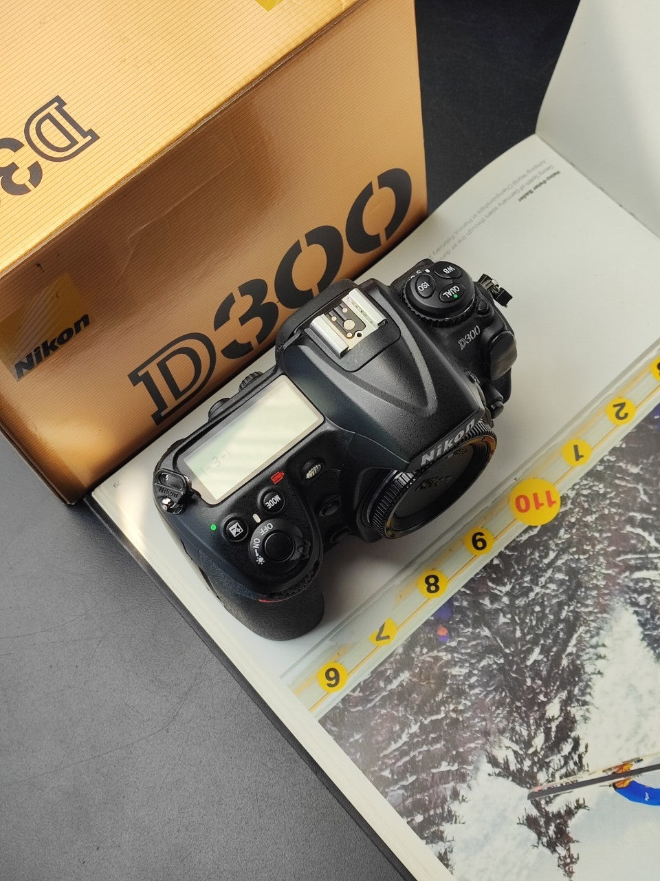 Nikon D300 Digital Camera with box