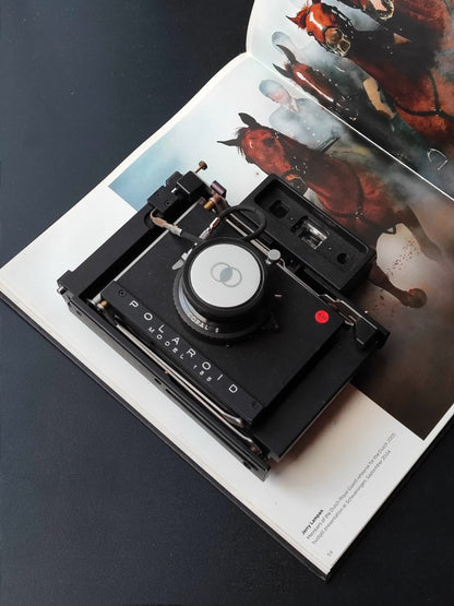 [Sold as-is] Polaroid Model 185