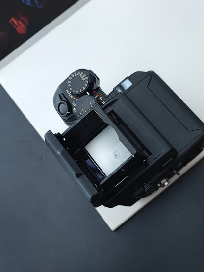 [Sold As-Is] Contax 645 body *ปุ่มถอดเลนส์หลุด*