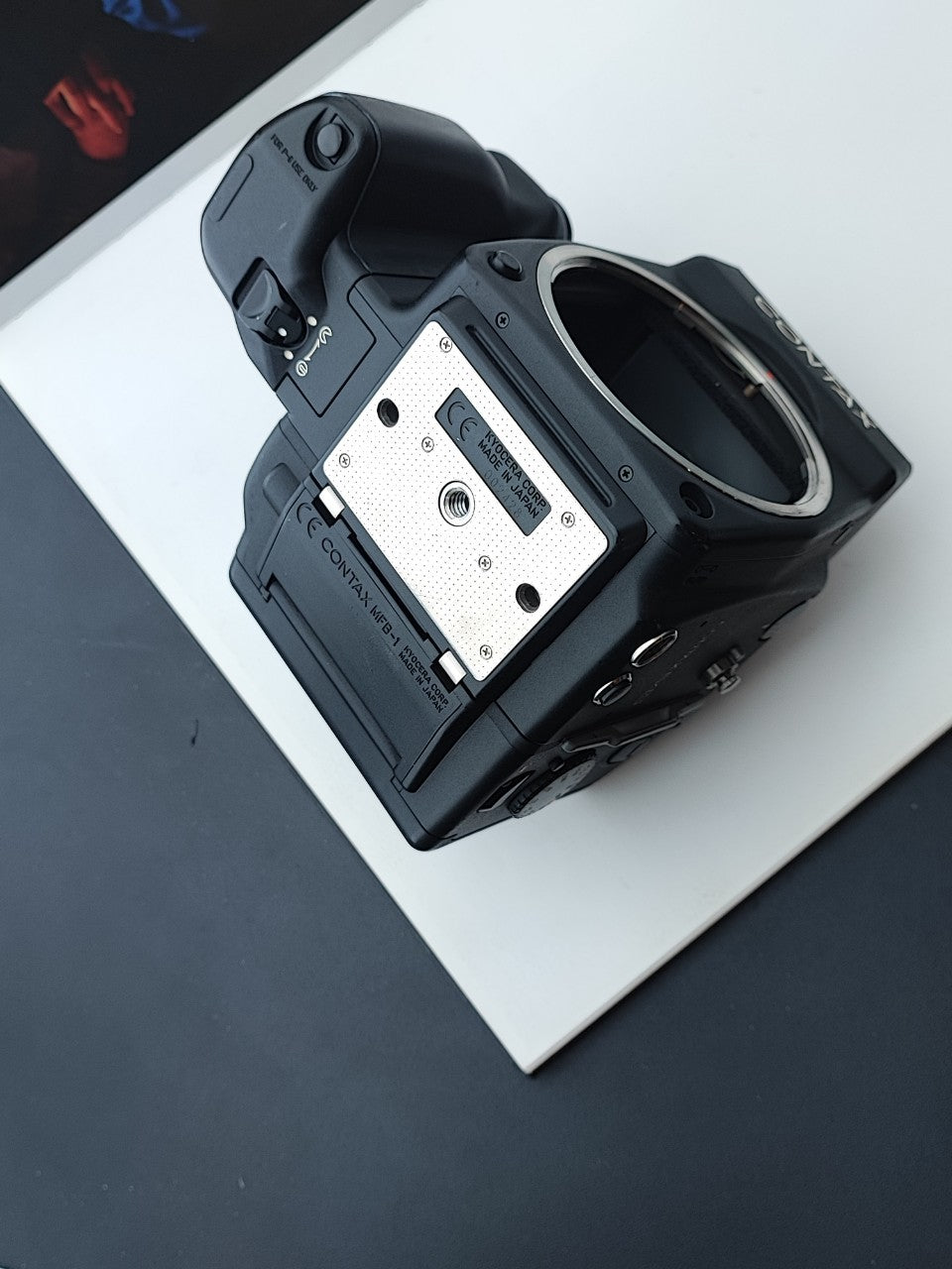 [Sold As-Is] Contax 645 body *ปุ่มถอดเลนส์หลุด*