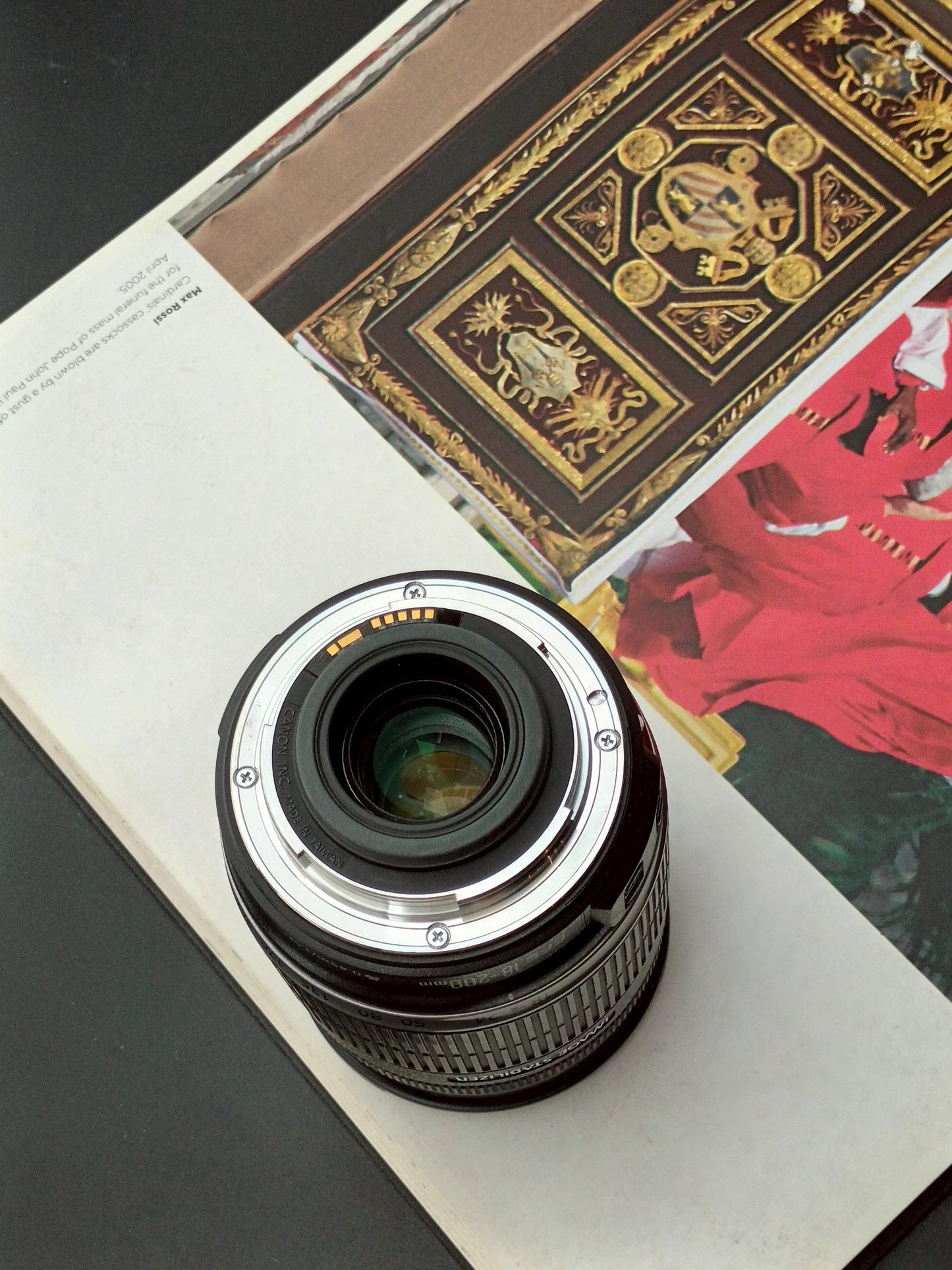 Canon Zoom Lens EF-S 18-200mm F3.5-5.6 IS