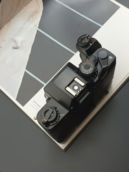 Contax RTSII Quartz with Winder W-3