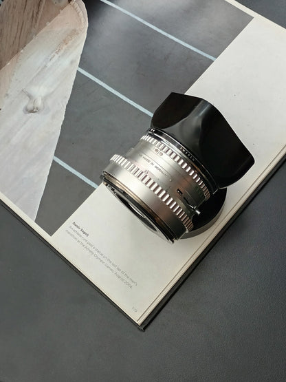 Hasselblad Carl Zeiss Planar 80mm F2.8 C with hood