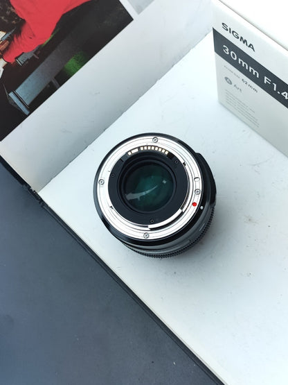 Sigma 30mm F1.4 DC HSM (For Canon EF-S)