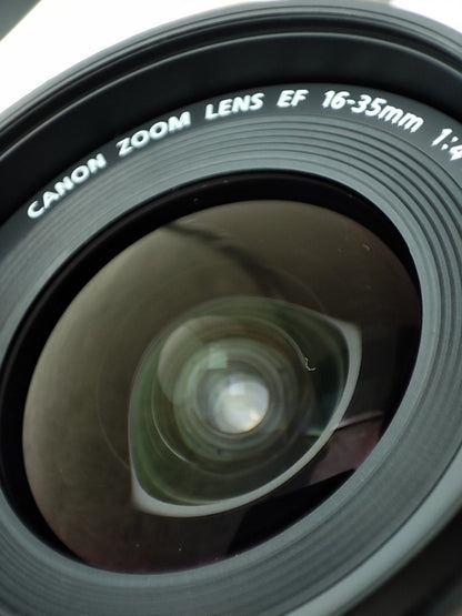 Canon Zoom Lens EF 16-35mm F4 L IS USM