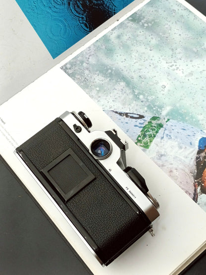 Nikon FE silver body