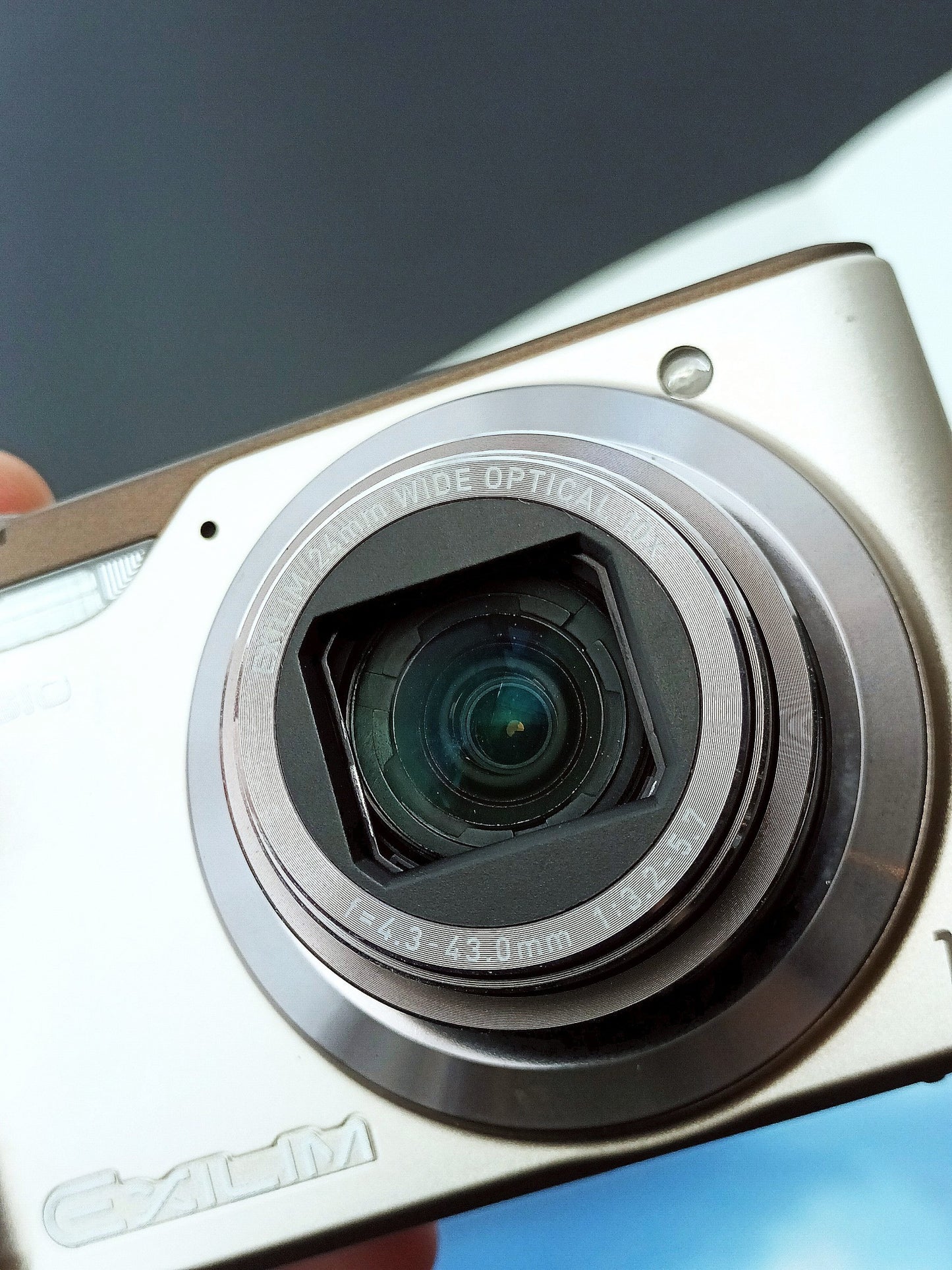 Used Casio EXILIM EX-H10 Digital Camera