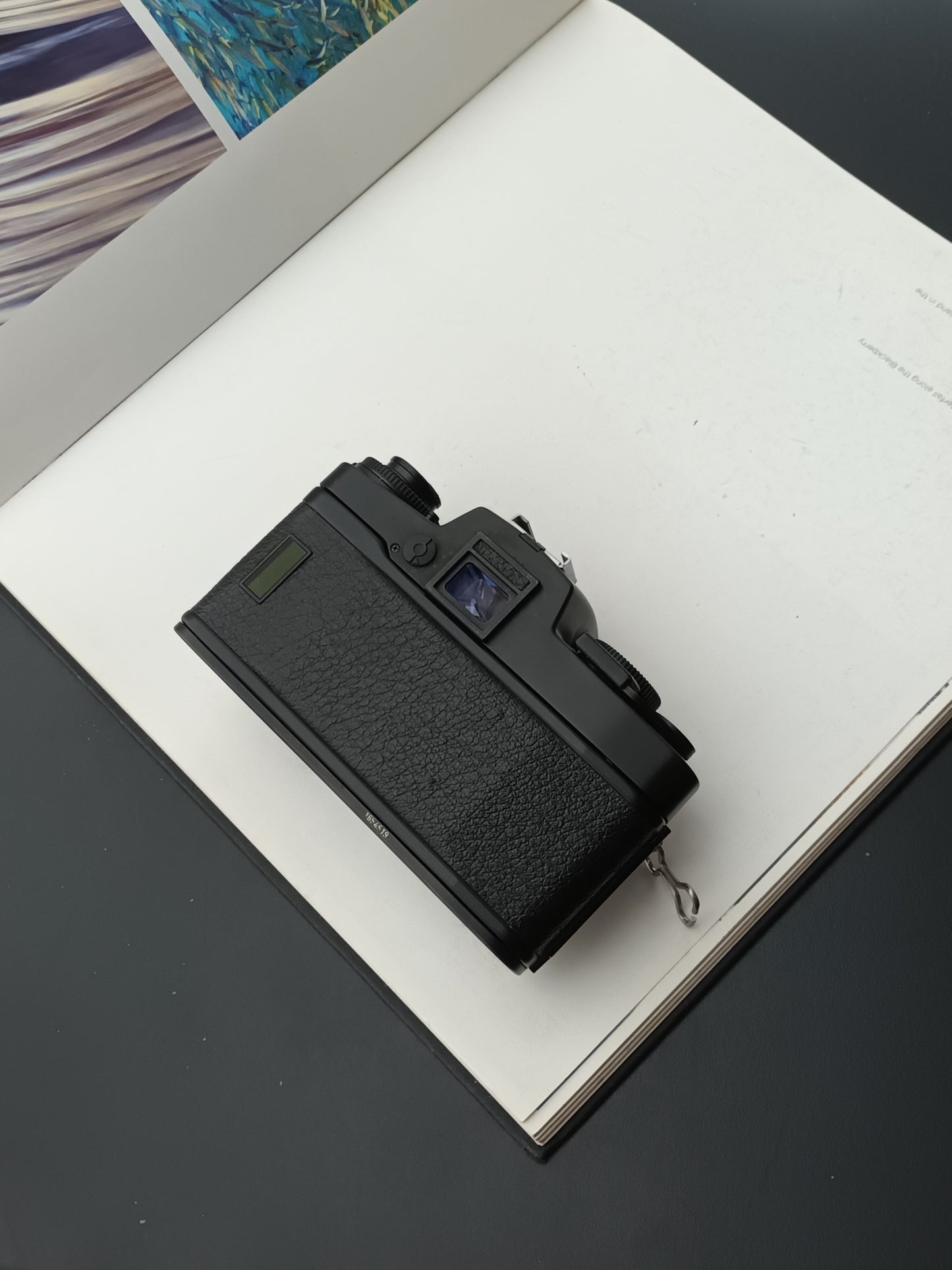 Leica R4s body