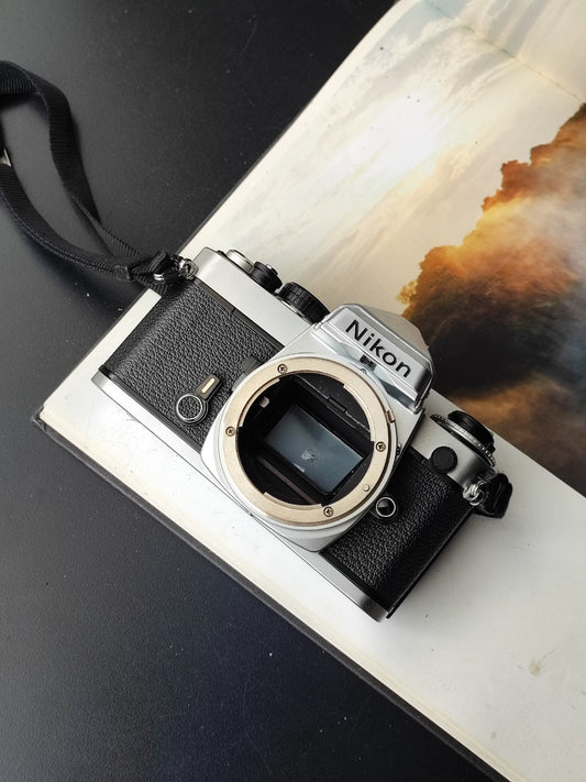 Nikon FE Silver