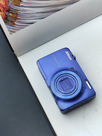 Used Nikon Coolpix S6300 blue Digital Camera