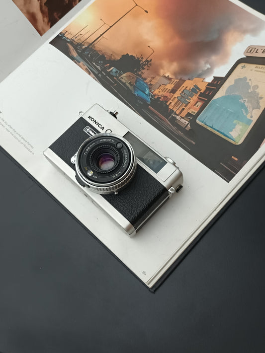 Konica C35 Flashmatic