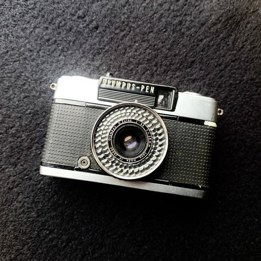 [Sold as-is] Olympus PEN EE-3