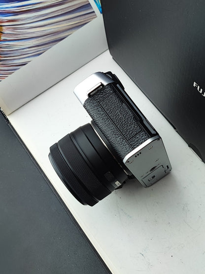 Used Fujifilm X-E4 with XC 15-45mm F3.5-5.6 OIS PZ Digital Camera