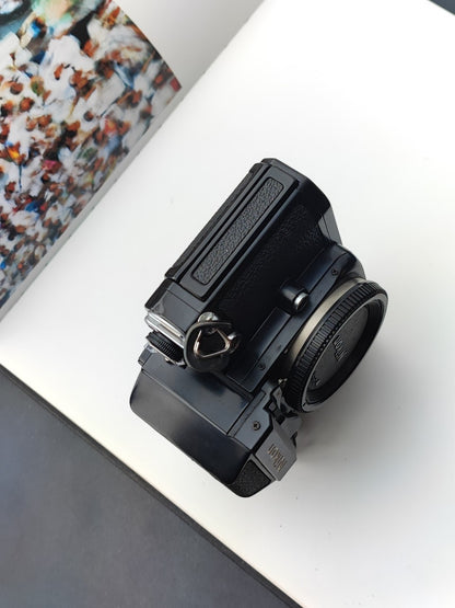 Nikon F2 Photomic A black body