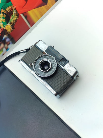 Olympus PEN EE #1051748