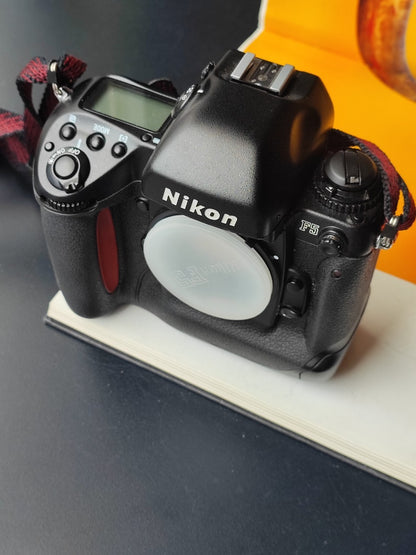 Nikon F5