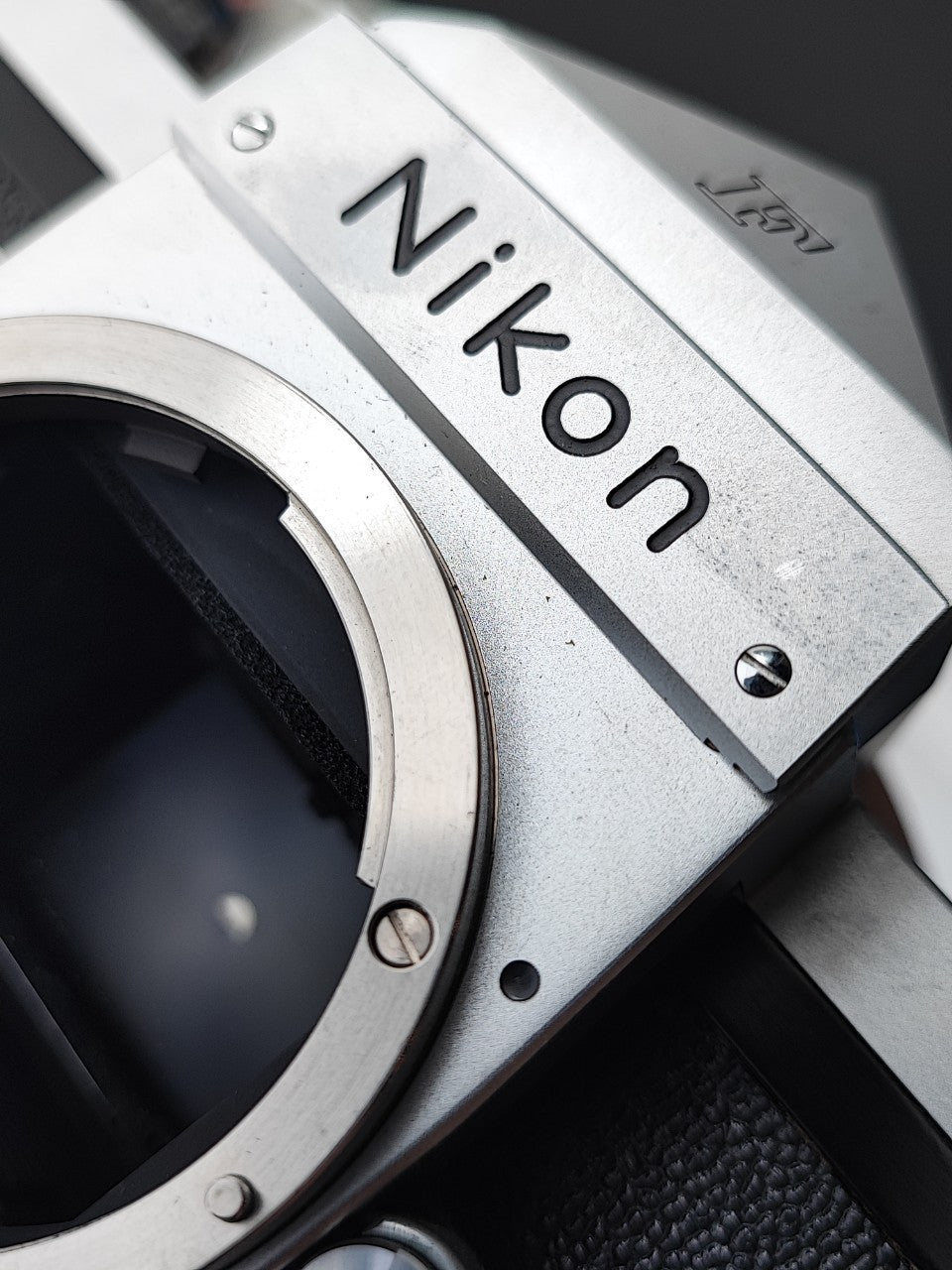 Nikon F eyelevel silver