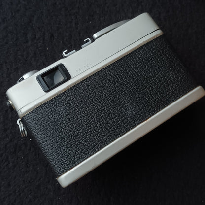 [Sold As-Is] Konica C35 Flashmatic