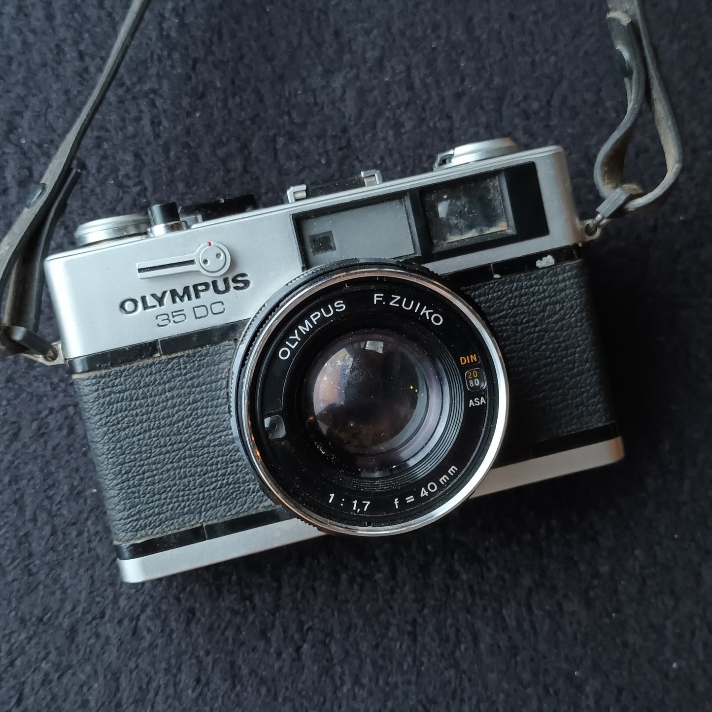 [Sold As-Is] Olympus 35 DC