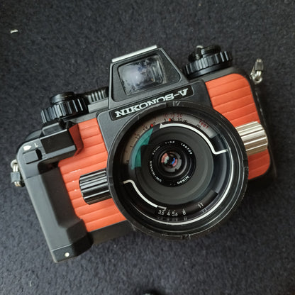 [Sold As-Is] Nikonos-V