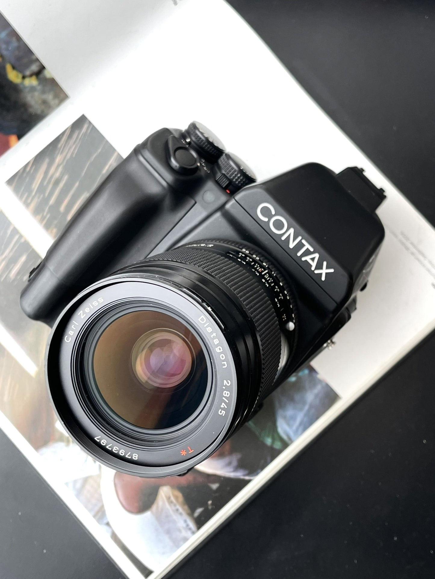Contax 645 with Carl Zeiss Distagon 45mm F2.8 T*