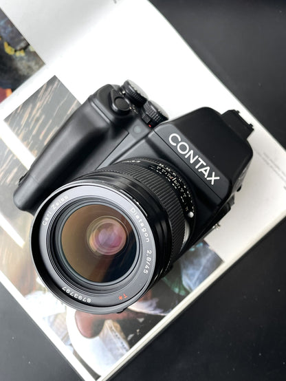 Contax 645 with Carl Zeiss Distagon 45mm F2.8 T*