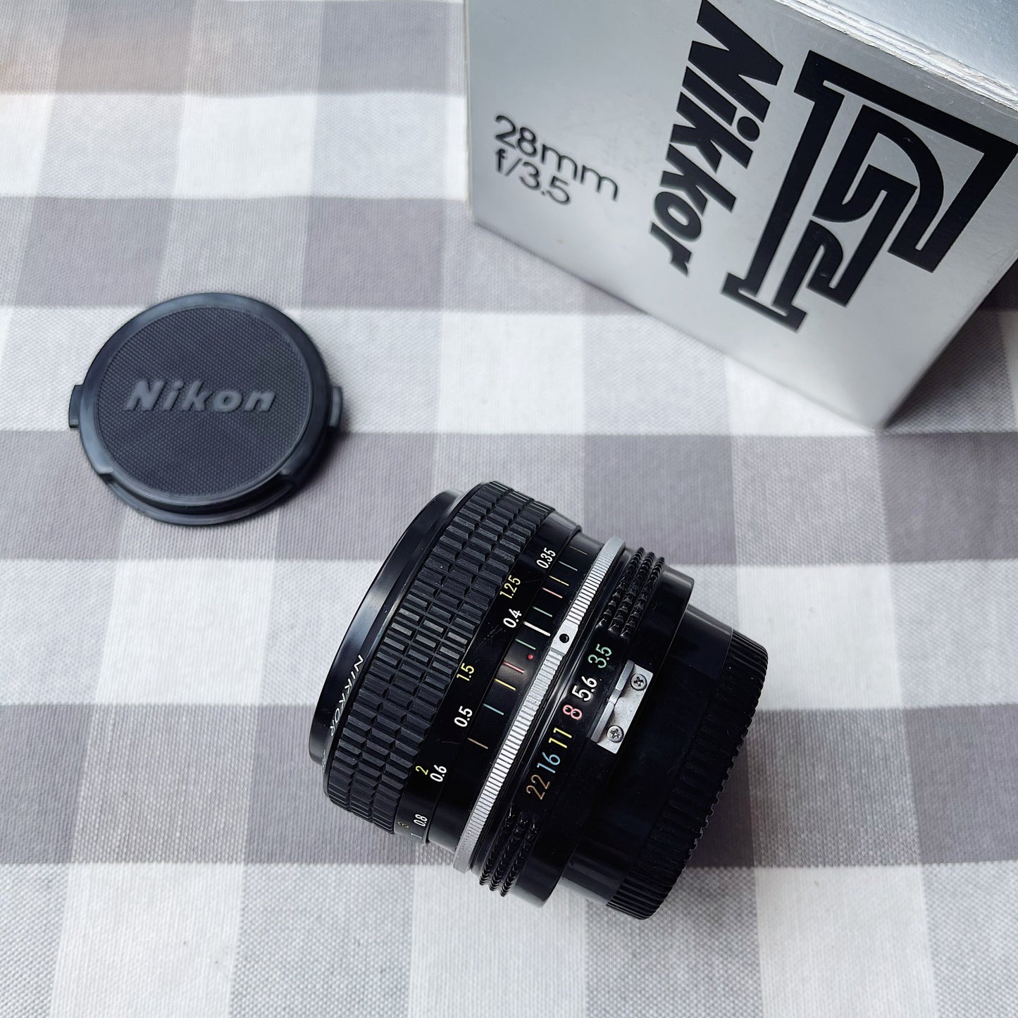 Nikon Nikkor 28mm 1:3.5 non-Ai